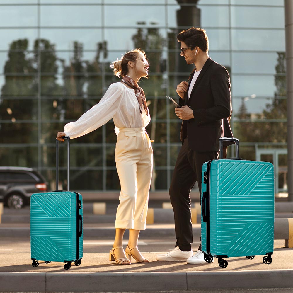 3-Piece Lightweight Hard-shell Luggage Set with Double Spinner Wheels and TSA Lock - Green